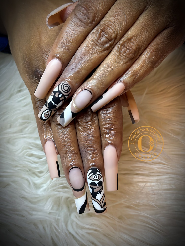 Chloe Nail Lounge